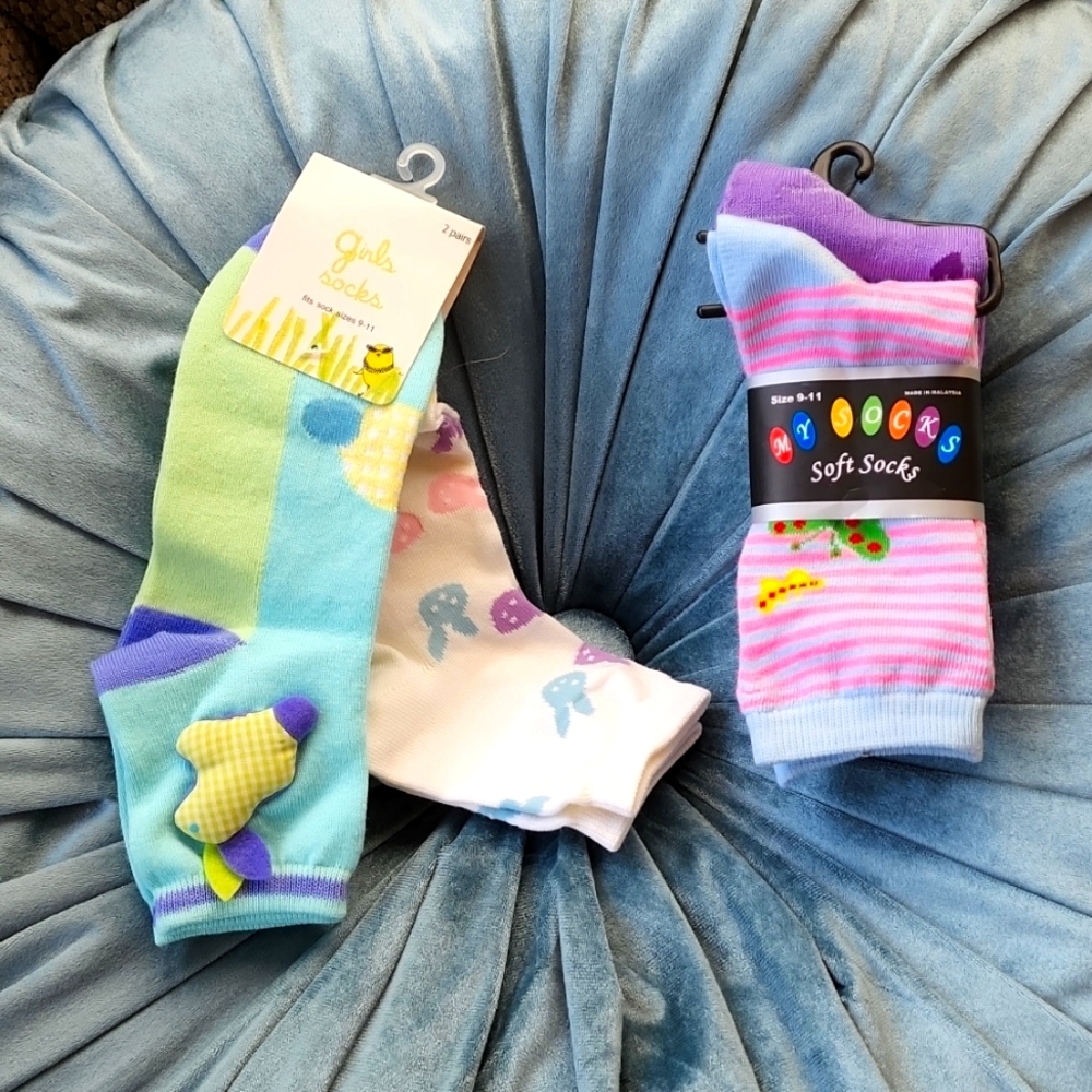 Girl's Socks, Set of 4 pair